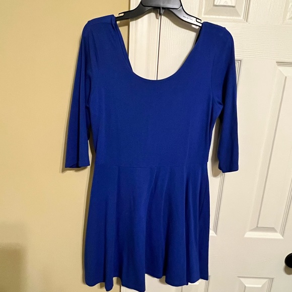 Cute date night dress - Picture 3 of 4